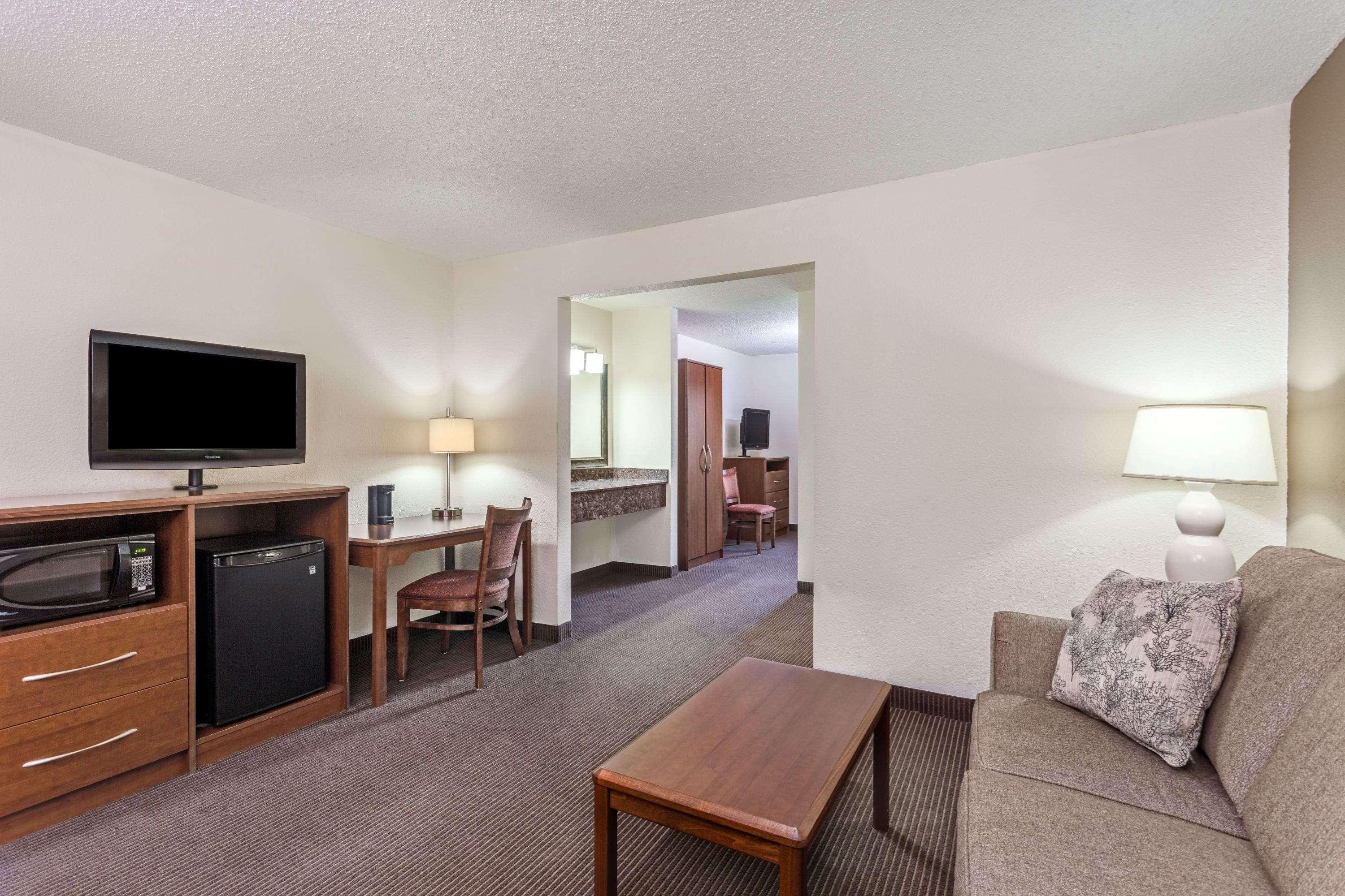 Americinn By Wyndham Monroe Exterior photo
