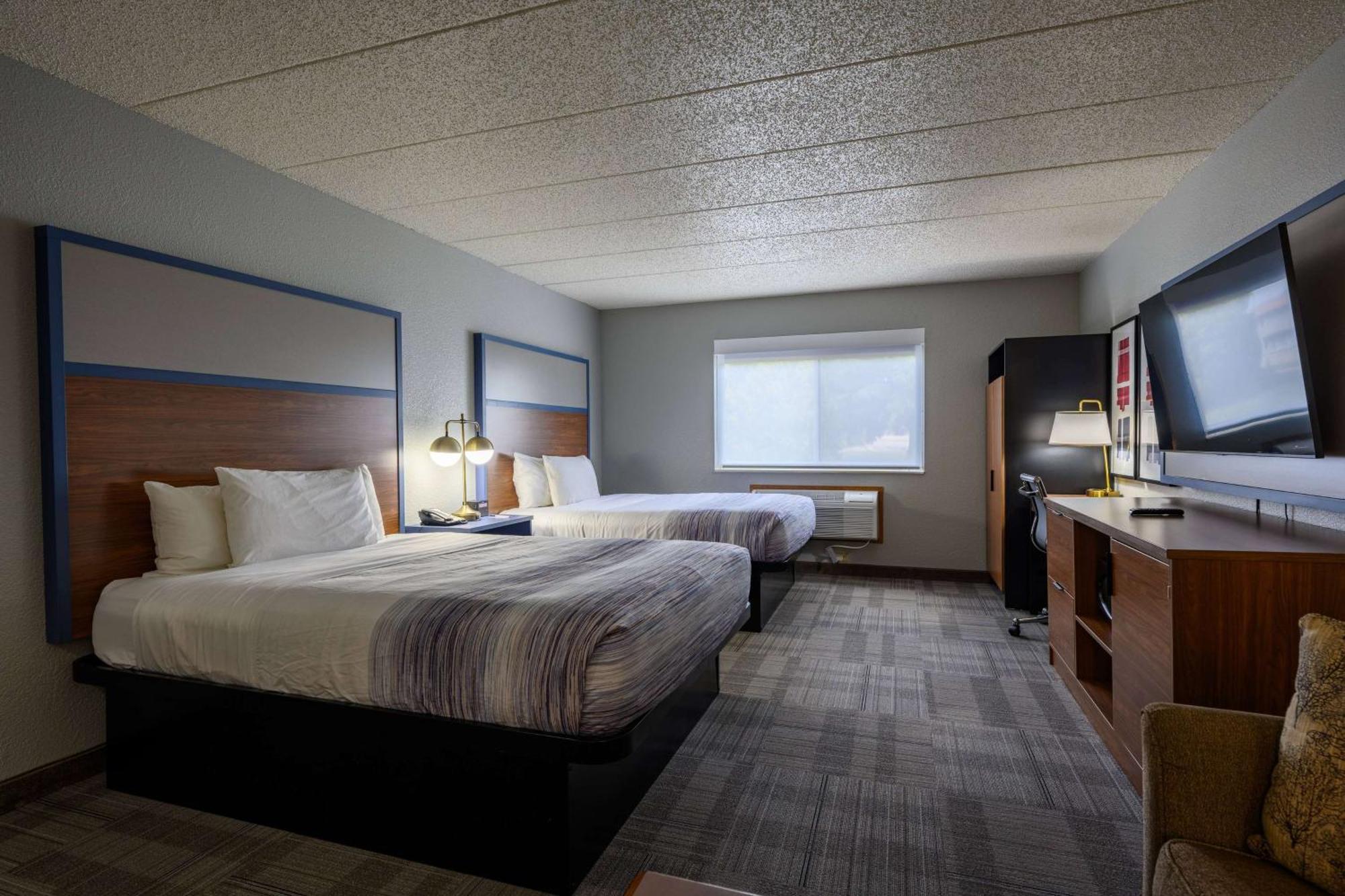 Americinn By Wyndham Monroe Exterior photo