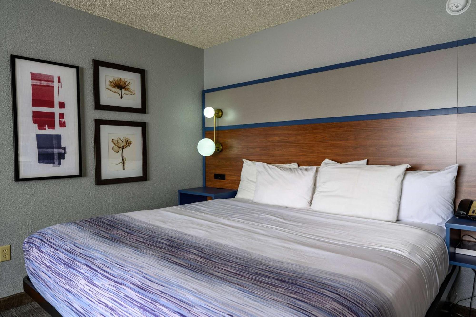 Americinn By Wyndham Monroe Exterior photo